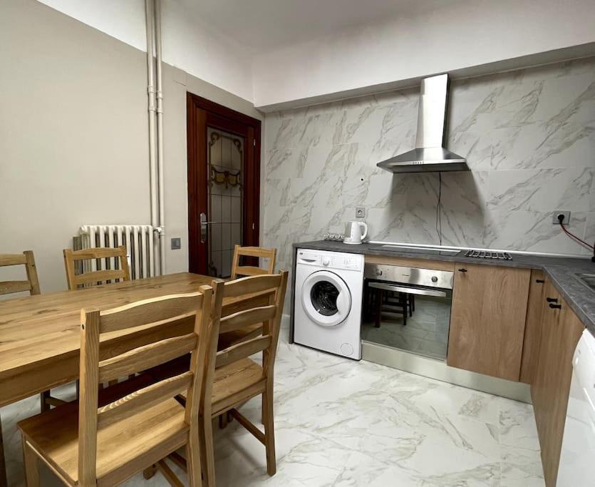 Appartamento Piso Reformado En El Centro De Logroño Esterno foto